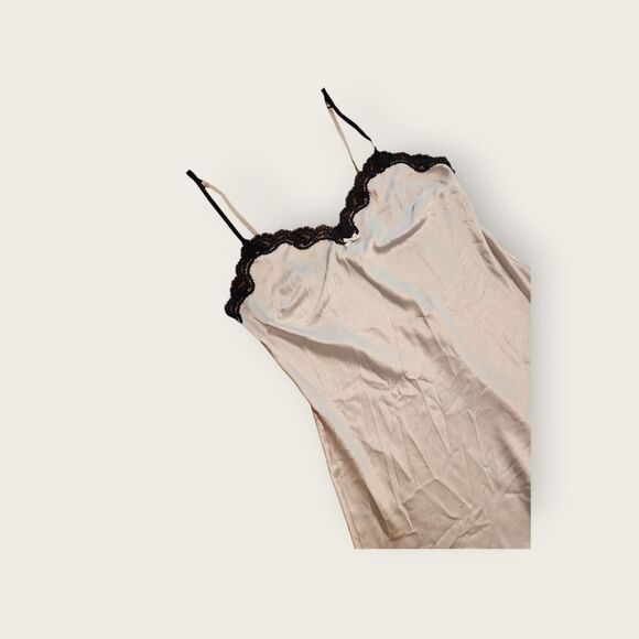 Early 2010s Victoria's Secret silver with black lace trim mini slip dress - Picture 3 of 5